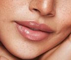 Изображение Как выбрать средство для увлажнения губ