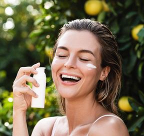 Как наносить СПФ-крем правильно и сочетать с косметикой?: Изображение 1