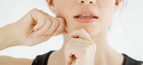 Гимнастика для лица: помогает ли фейсфитнес?: Изображение 1