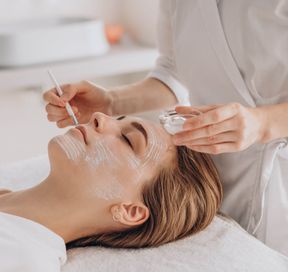 Когда и как часто можно делать пилинг лица?: Изображение 3